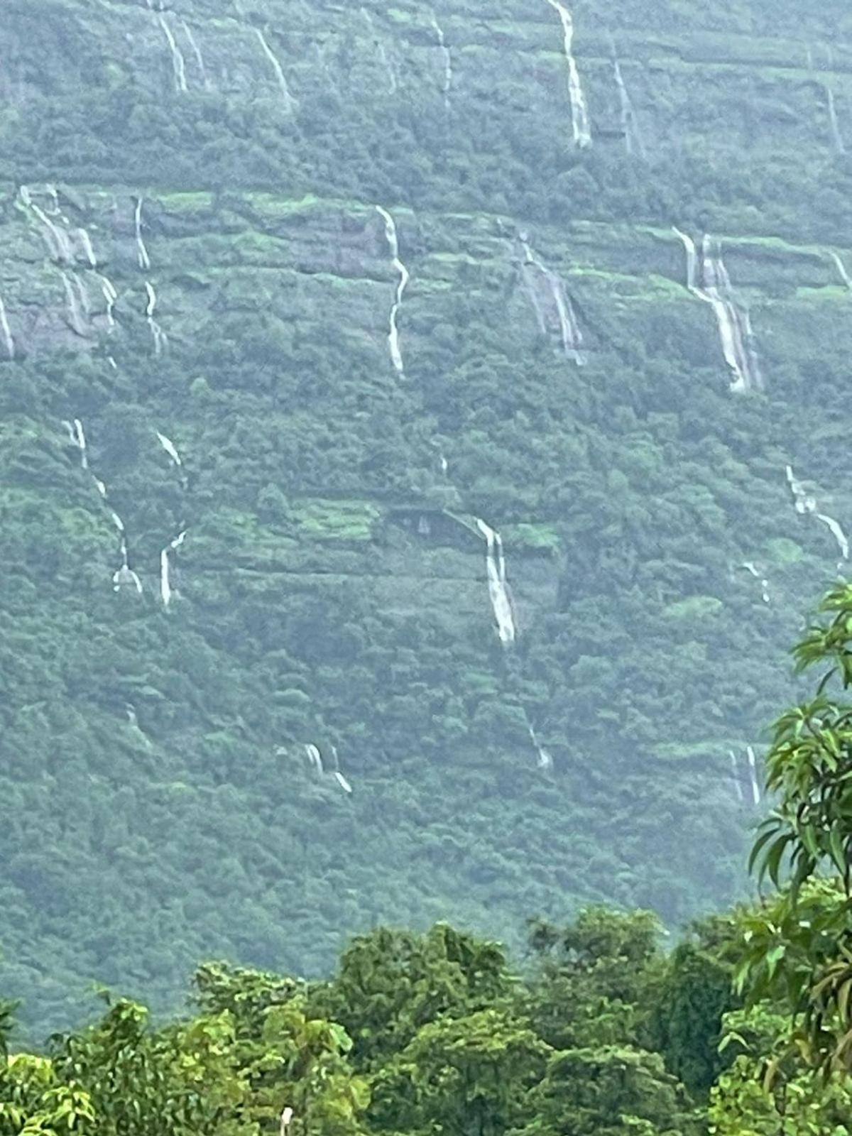 Sahaydri Hill View Agro Tourism - Farm Resort Ghātghar Esterno foto